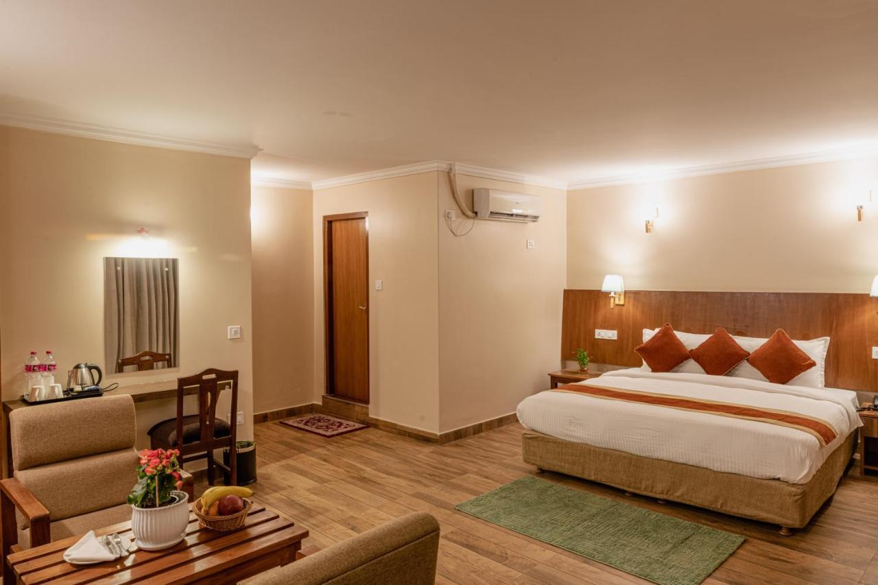 Hotel Fewa Camp Покхара Экстерьер фото