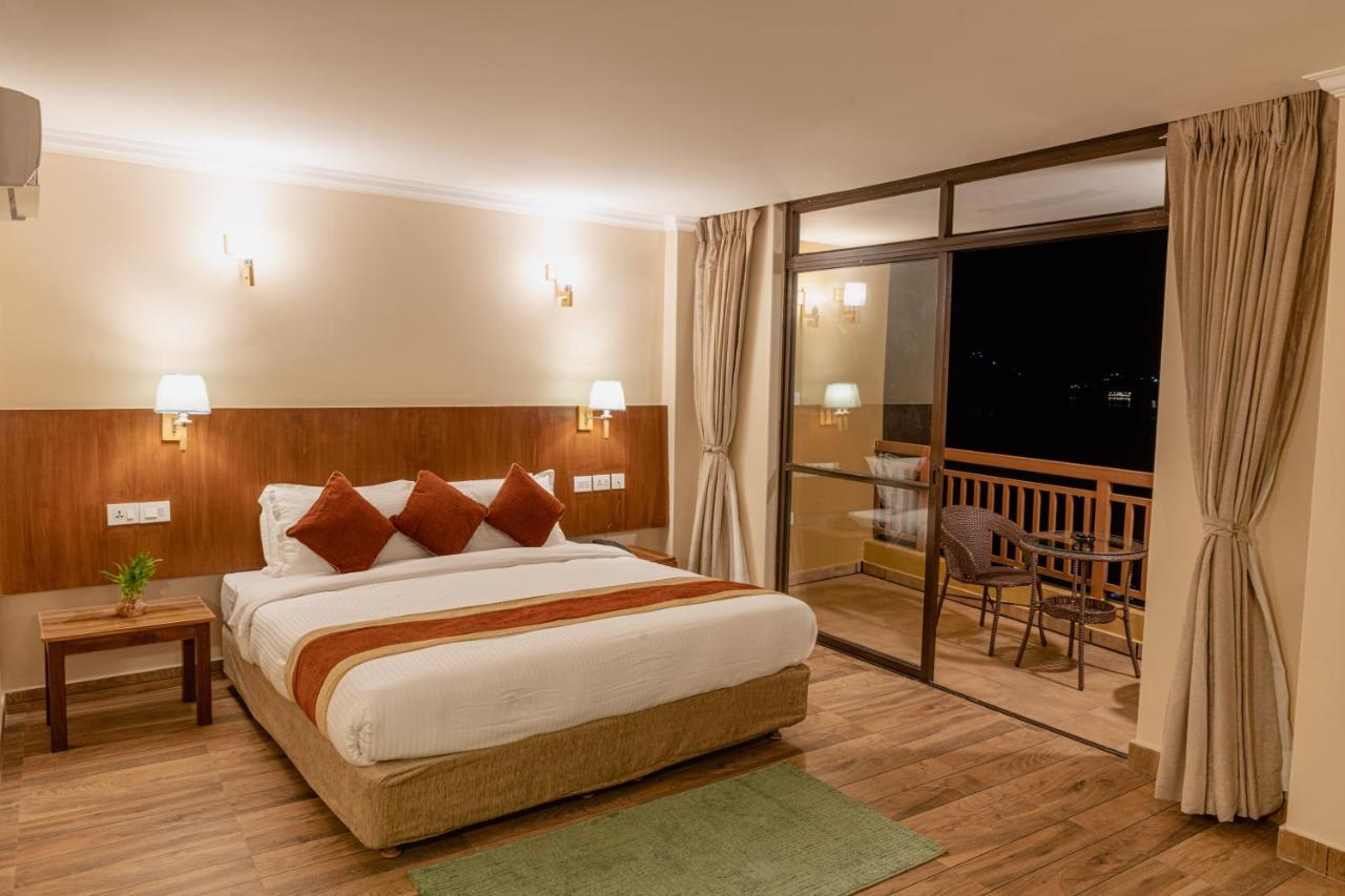 Hotel Fewa Camp Покхара Экстерьер фото