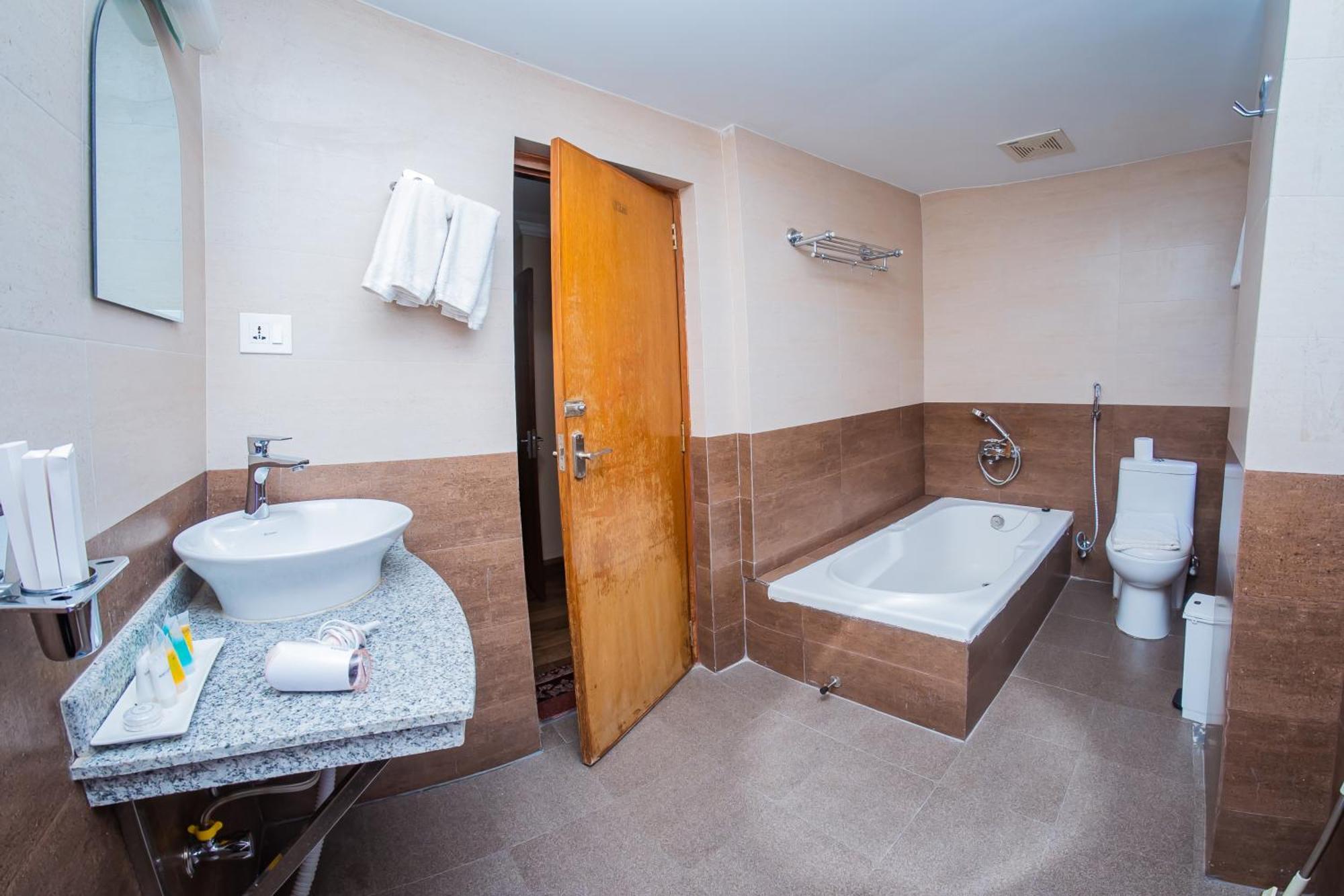 Hotel Fewa Camp Покхара Экстерьер фото